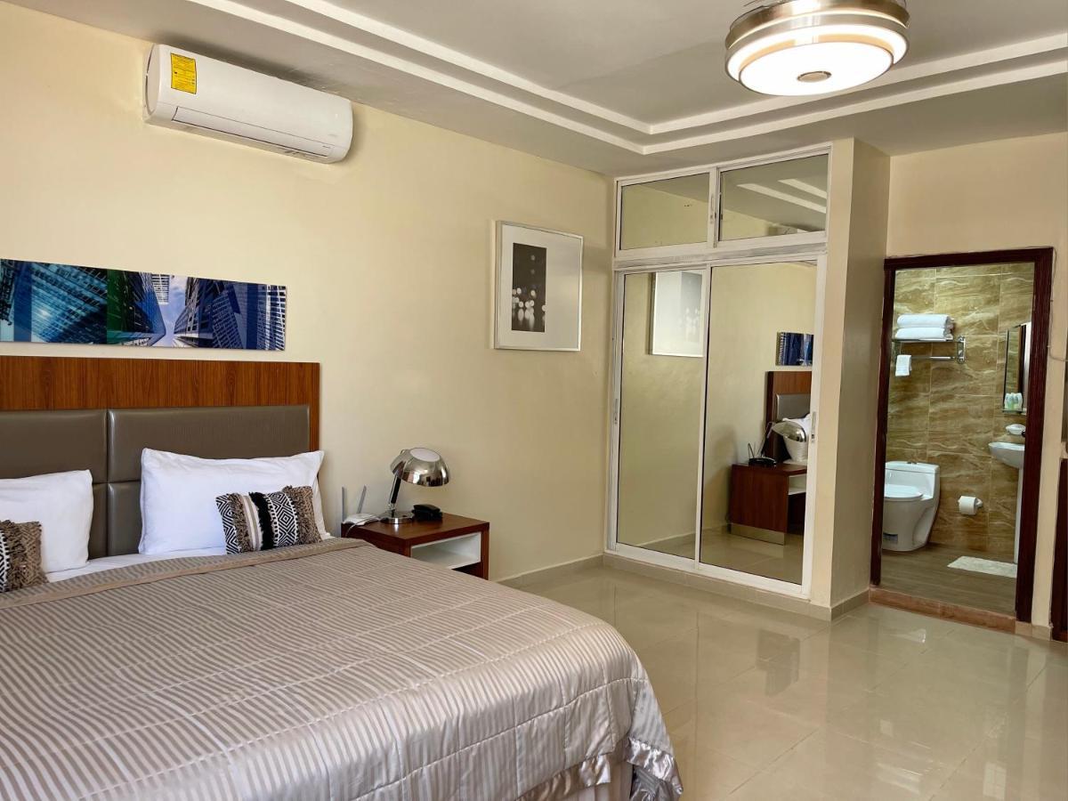 Hotel Libertad At Historic Main Street Santo Domingo Dış mekan fotoğraf