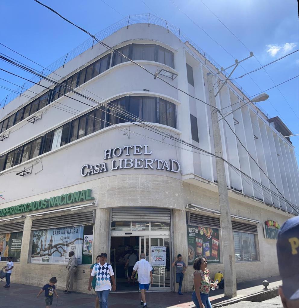 Hotel Libertad At Historic Main Street Santo Domingo Dış mekan fotoğraf