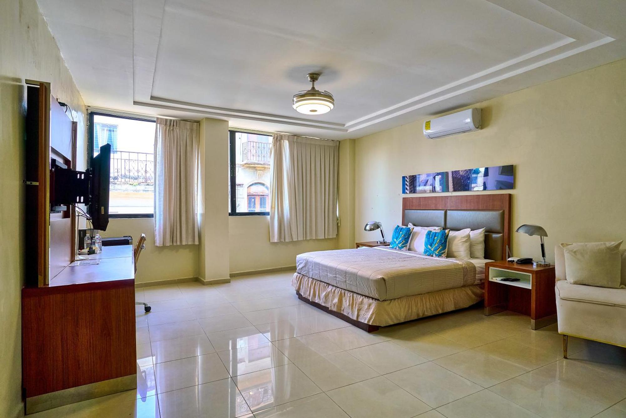 Hotel Libertad At Historic Main Street Santo Domingo Dış mekan fotoğraf