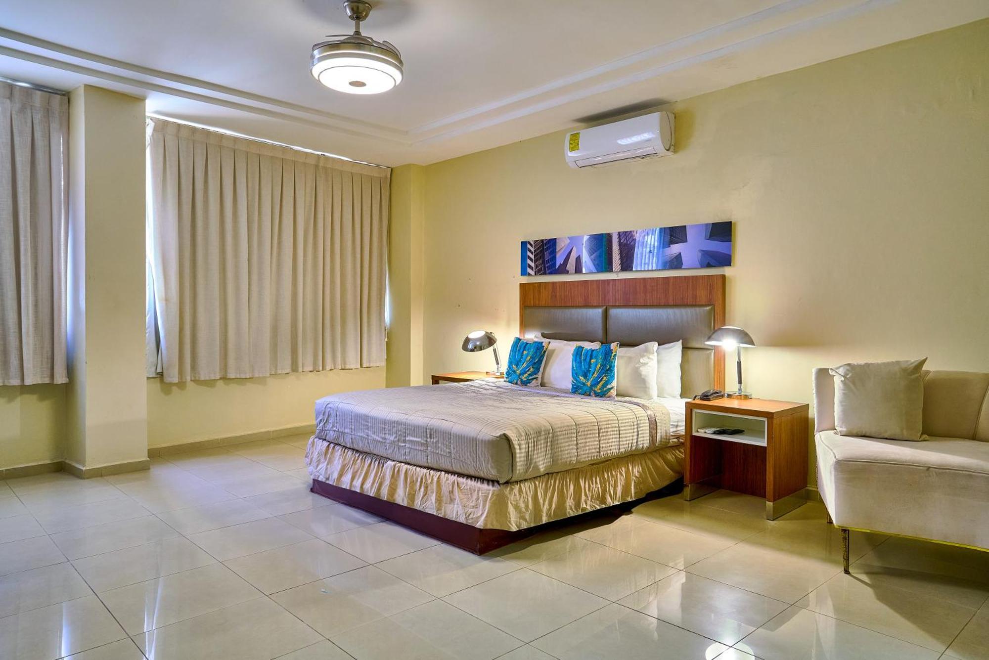 Hotel Libertad At Historic Main Street Santo Domingo Dış mekan fotoğraf